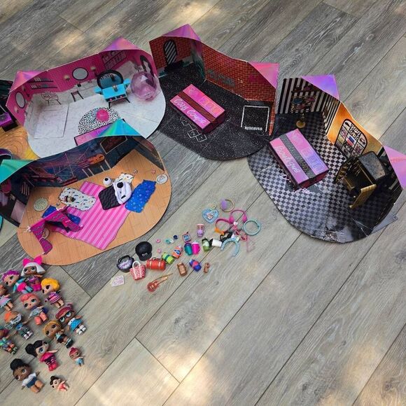 Huge LOL play sets dolls accessories etc - Picture 10 of 16